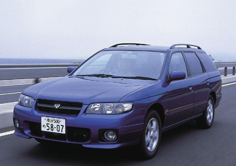 Nissan Avenir '1999